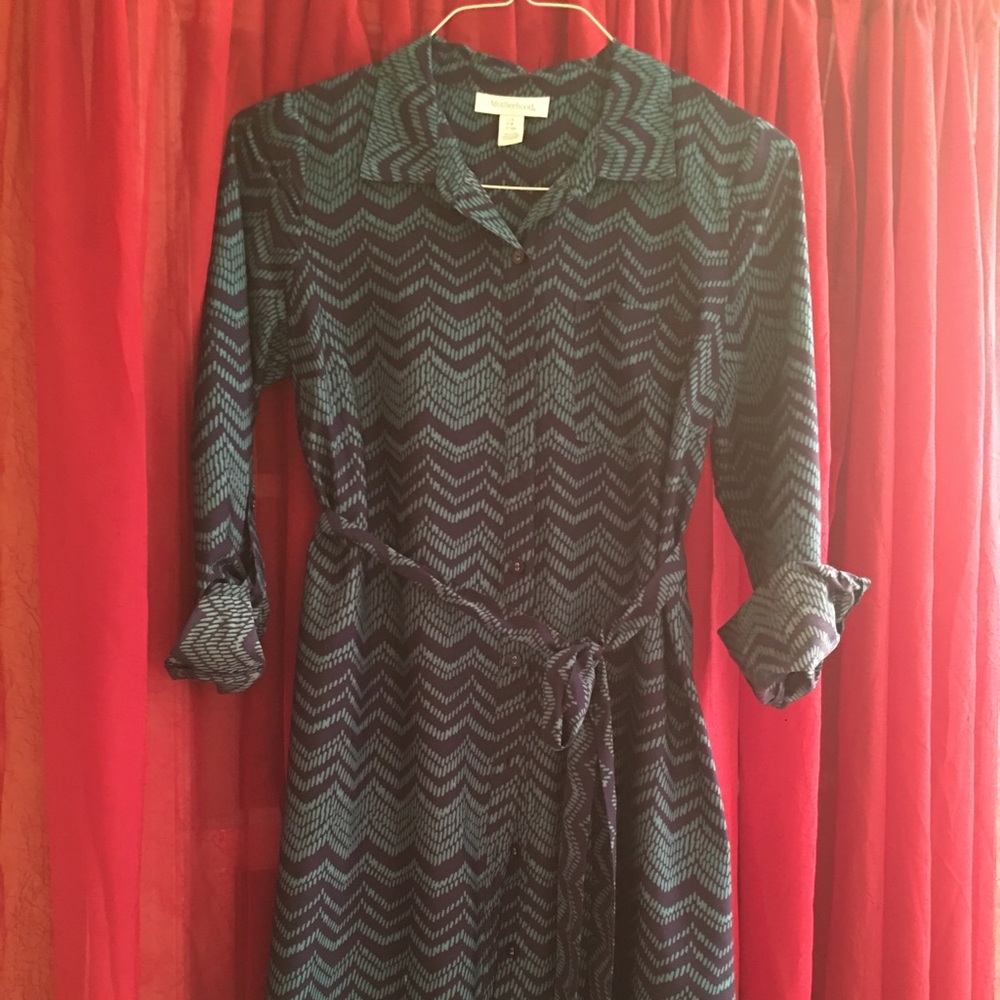Beautiful maternity dress.